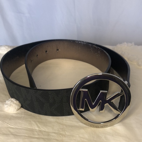 MICHAEL KORS black and gray signature women’s belt. Size M. Silver MK buckle. - Picture 13 of 13